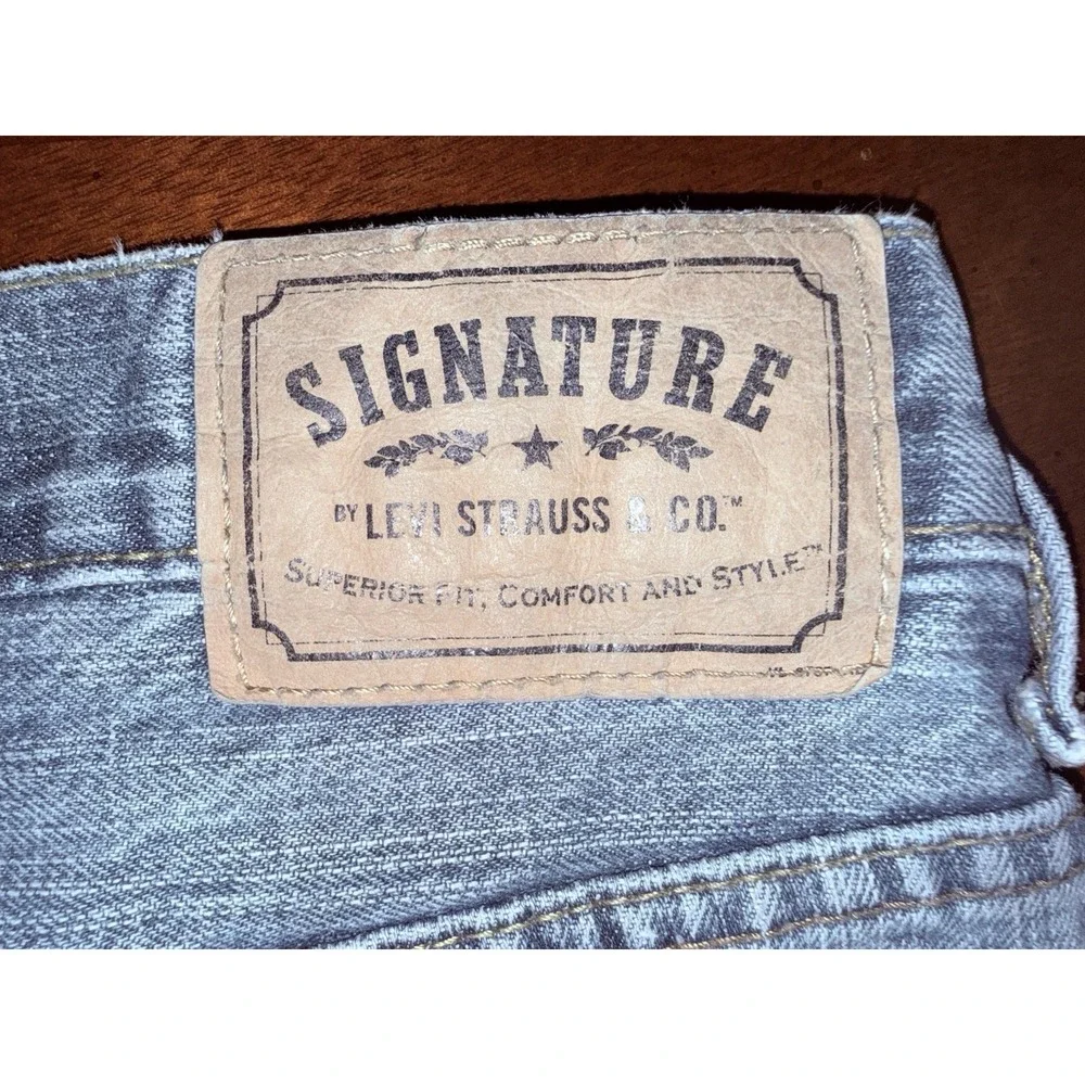 Levi Signature Jeans Mens 38x30*‎ Straight Leg Medium Wash SEE NOTES ON SIZING